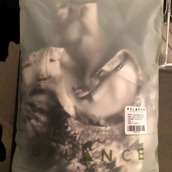 Balance Athletica Essence Crew Poise - Picture 3 of 3